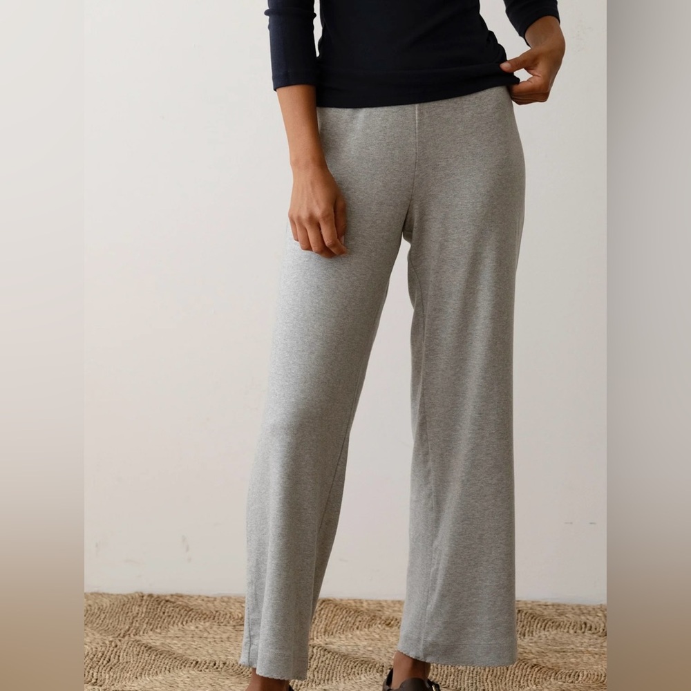 ❗️SOLD❗️Donni baby Rib scallop pant in grey size M